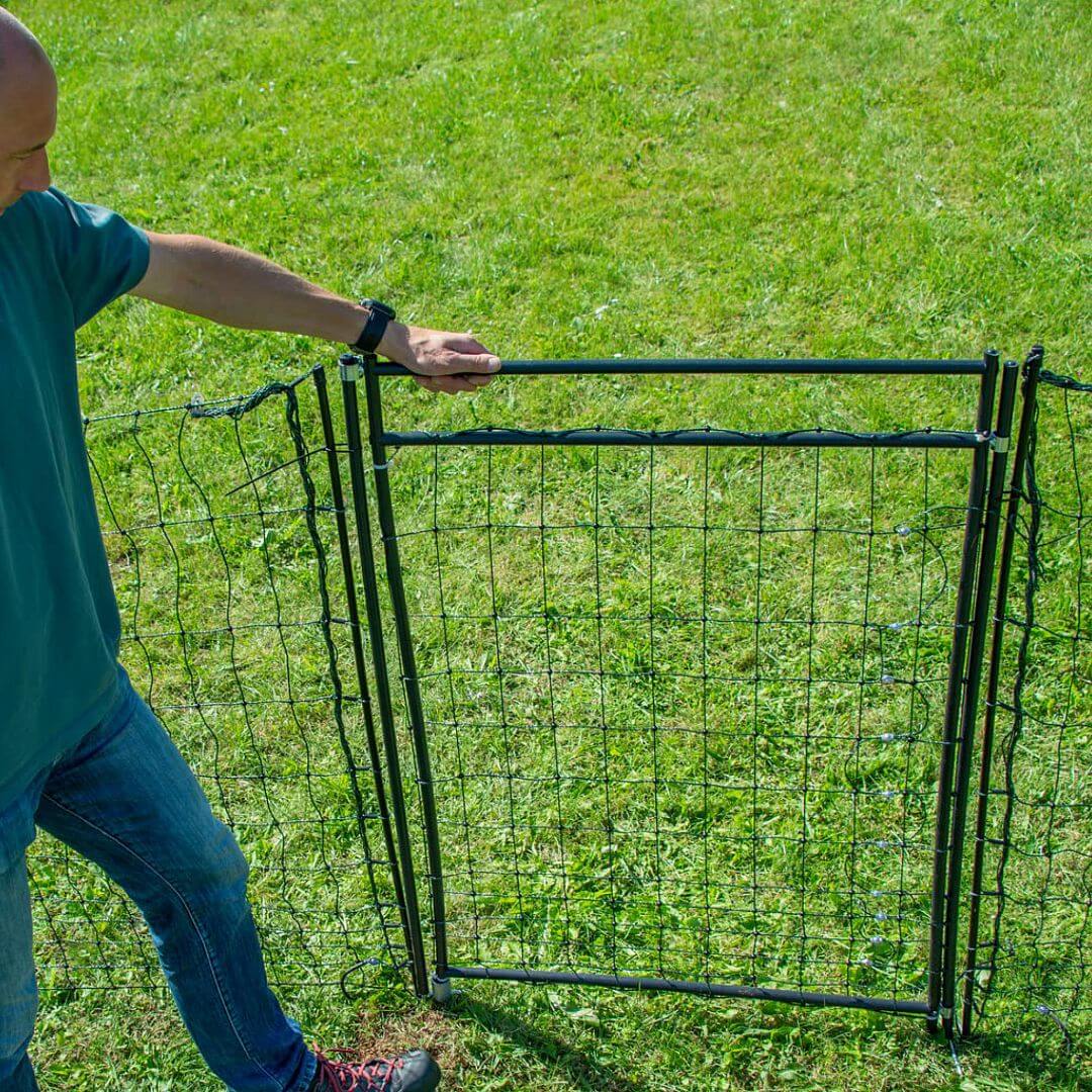 Vchodová branka k síti pro elektrický ohradník, výška 120 cm, šířka 86 cm, dvojitý hrot