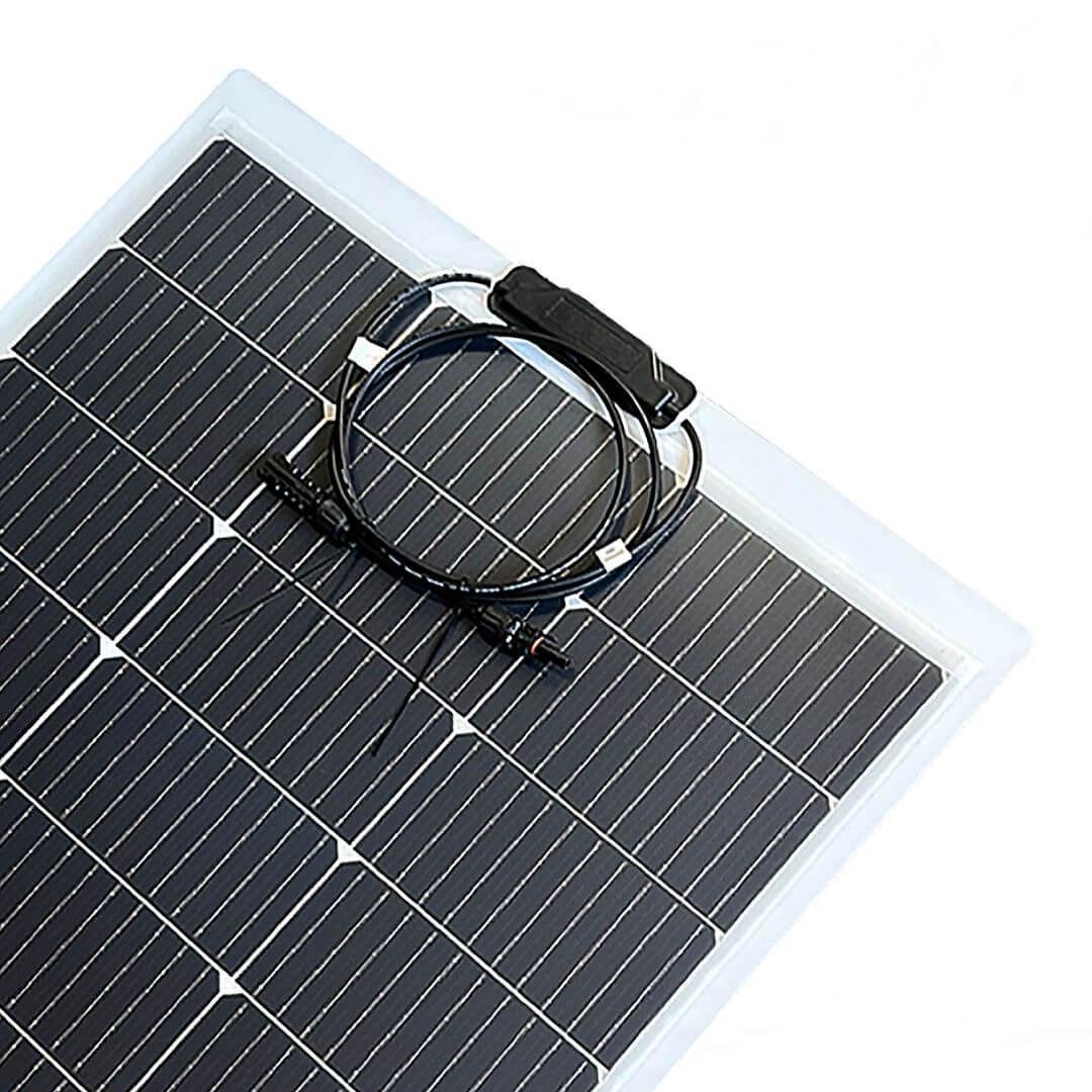 Flexibilní solární panel s výkonem 100 W