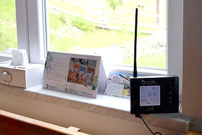 Centrální ovládací zařízení Wi-Fi Gateway komunikující s chytrým zdrojem elektrické ohrady
