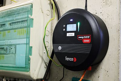 Chytrý elektrický ohradník fencee energy DUO RF EDX80