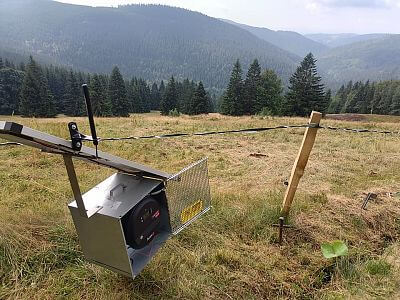 Kombinovaný ohradník fencee energy DUO RF EDX150 a  přenosná ochranná schránka