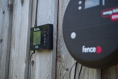 Kombinovaný RF generátor fencee energy DUO RF EDX a centrální ovládací zařízení FENCE WiFi GATEWAY GW100