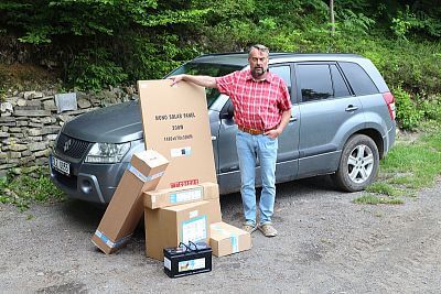 Přebírání kompletního řešení pro solárně napájený elektrický ohradník