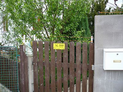 Výstražná tabulka fencee