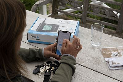 Vzdálené ovládání a kontrola ohradníku fencee mobilním telefonem